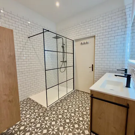 Grand Au Coeur De La Citadelle Apartment *